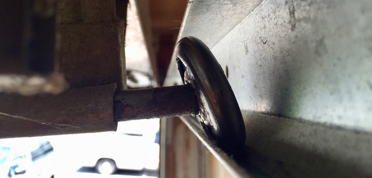 garage door rollers repair in Lake Balboa